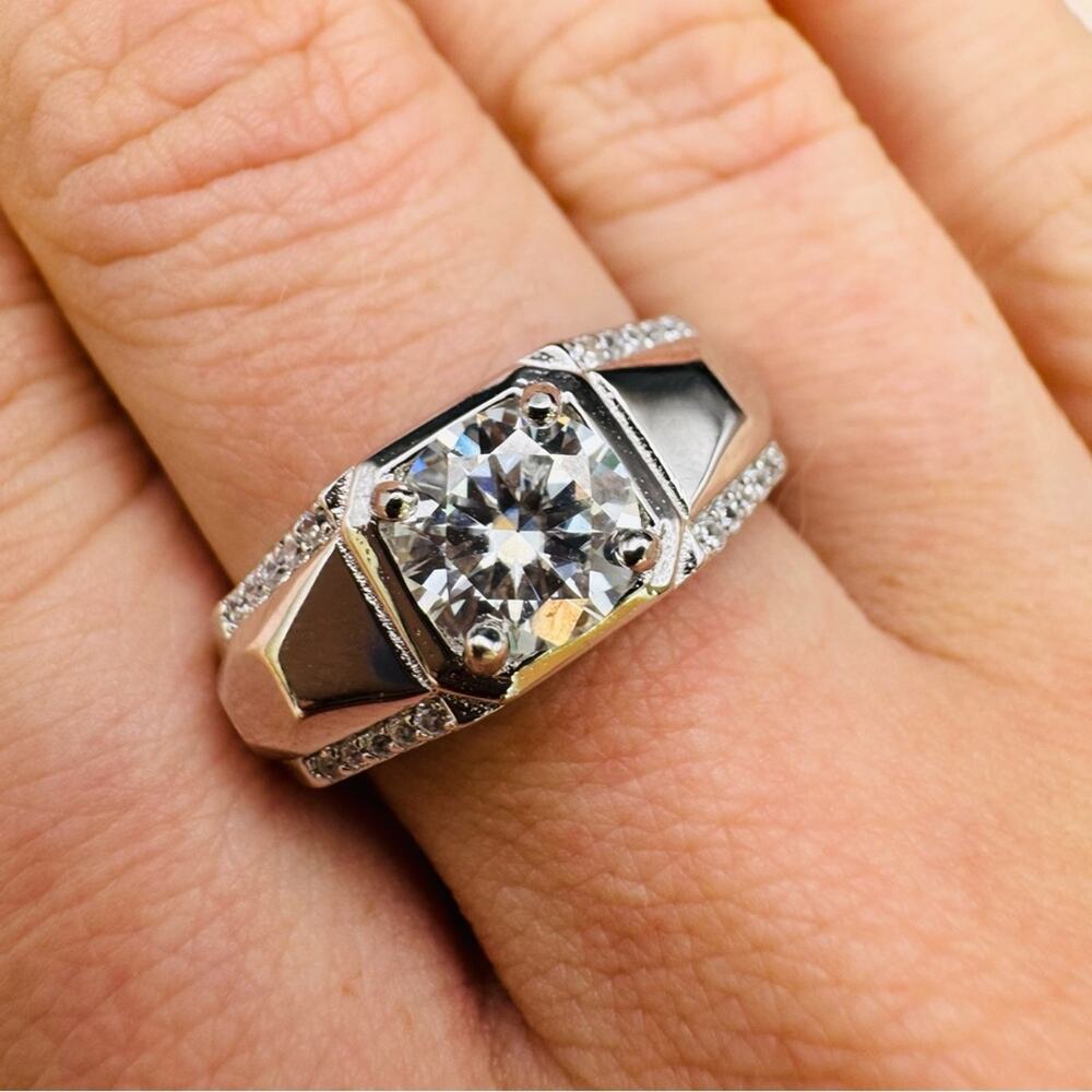 1 CT Moissanite Diamond Signet Style Ring - Picture 2 of 3